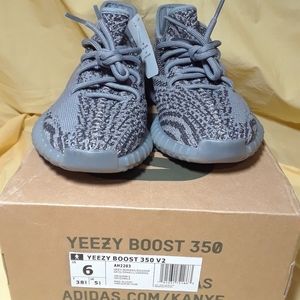 Adidas Yeezy Boost 350 v2 Beluga